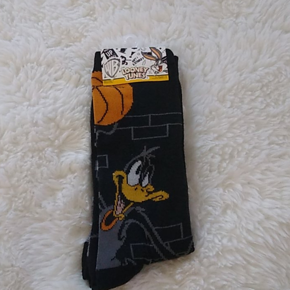 Looney Toons 2 pack WB Mens size 6-12 socks